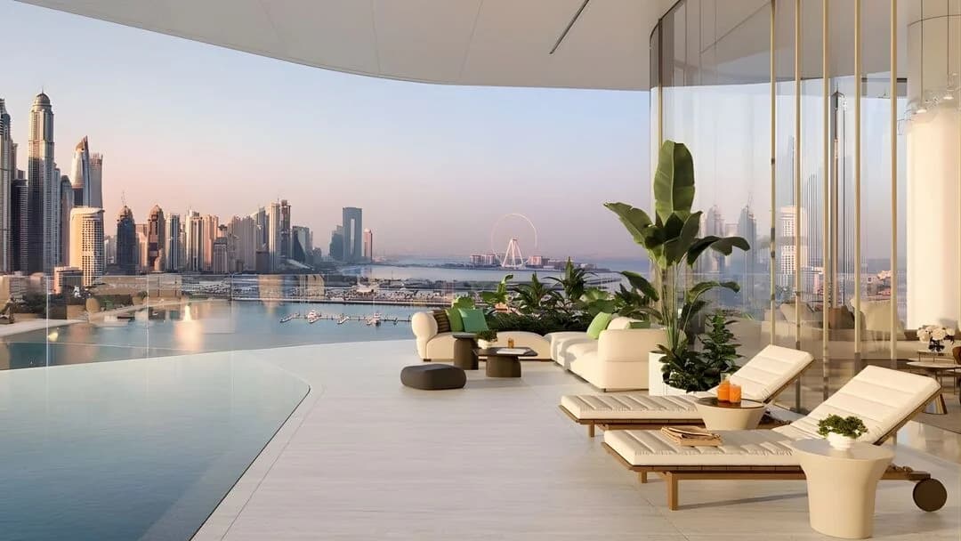 Autograph agent presenting a premium Dubai property