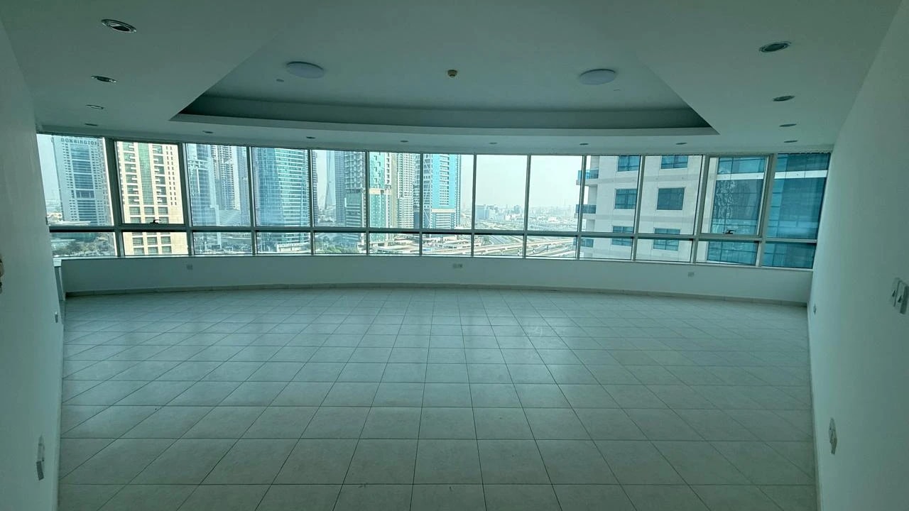 4 Bedroom Apartment for Rent in Horizon Tower, Dubai Marina – Hook & Overview