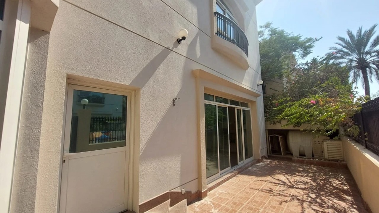 4 Bed Villa for Rent in Al Safa 2 Villas, Dubai - Ready to Move – Hook & Overview