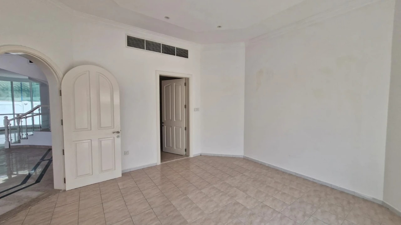 5 Bed Villa for Rent in Umm Suqeim 1 Villas, Dubai – view