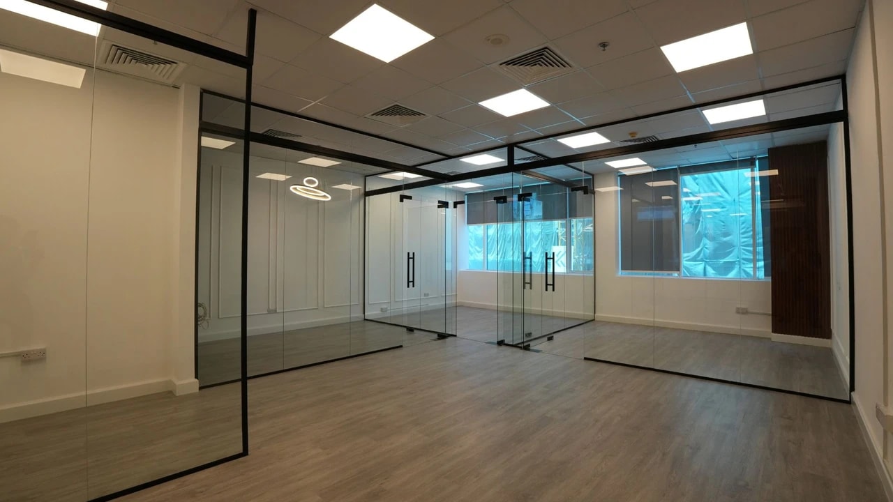 Office Space for Rent in Capital Golden Tower, Business Bay – Hook & Overview